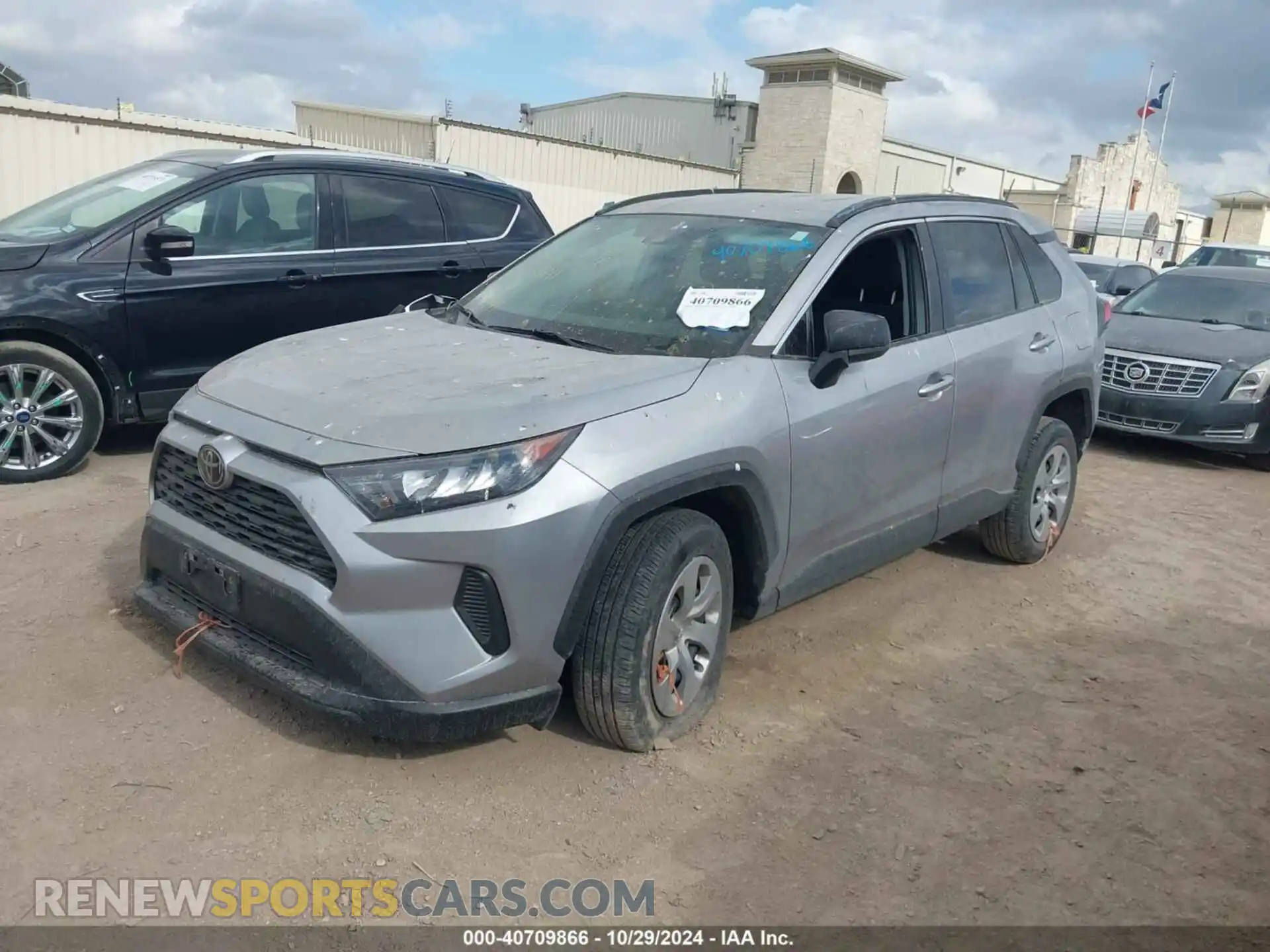 2 Photograph of a damaged car 2T3H1RFV0MC160499 TOYOTA RAV4 2021