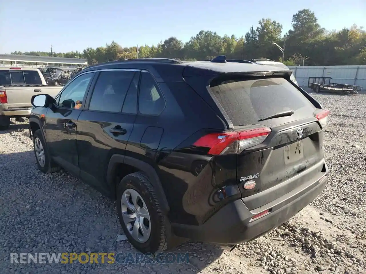3 Photograph of a damaged car 2T3H1RFV0MW107073 TOYOTA RAV4 2021