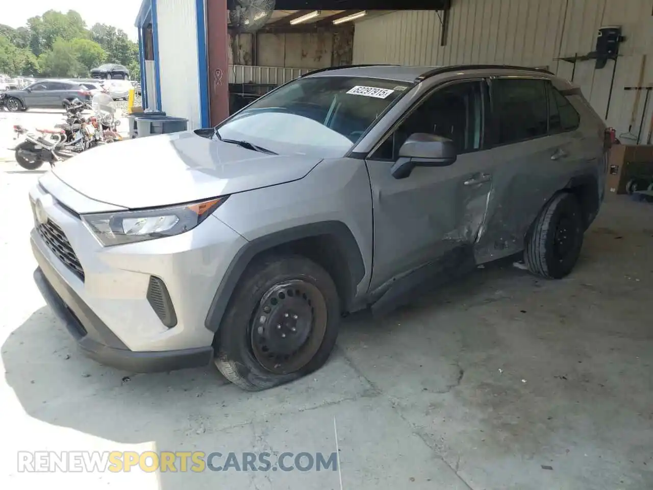 1 Photograph of a damaged car 2T3H1RFV0MW128361 TOYOTA RAV4 2021