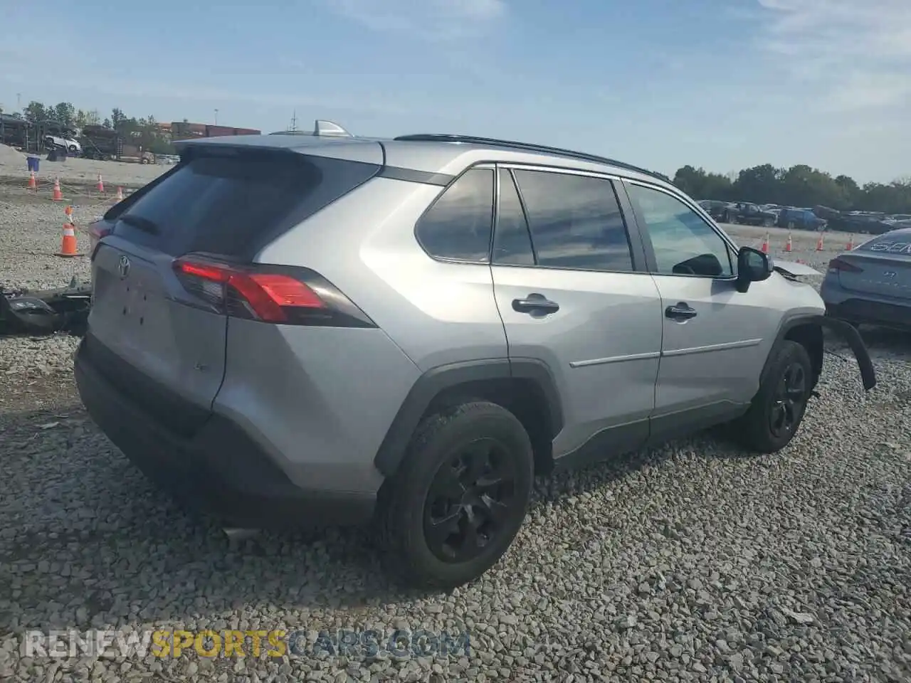 3 Photograph of a damaged car 2T3H1RFV0MW148206 TOYOTA RAV4 2021