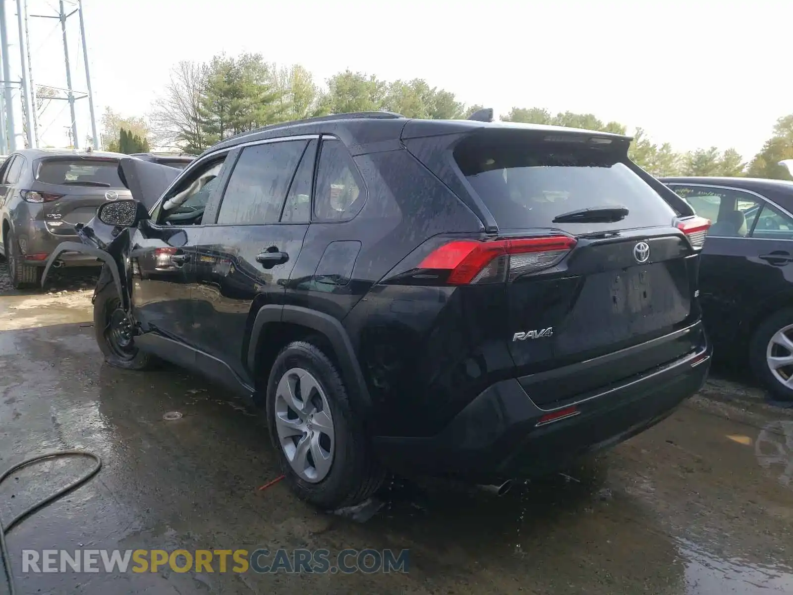 3 Photograph of a damaged car 2T3H1RFV1MC095629 TOYOTA RAV4 2021