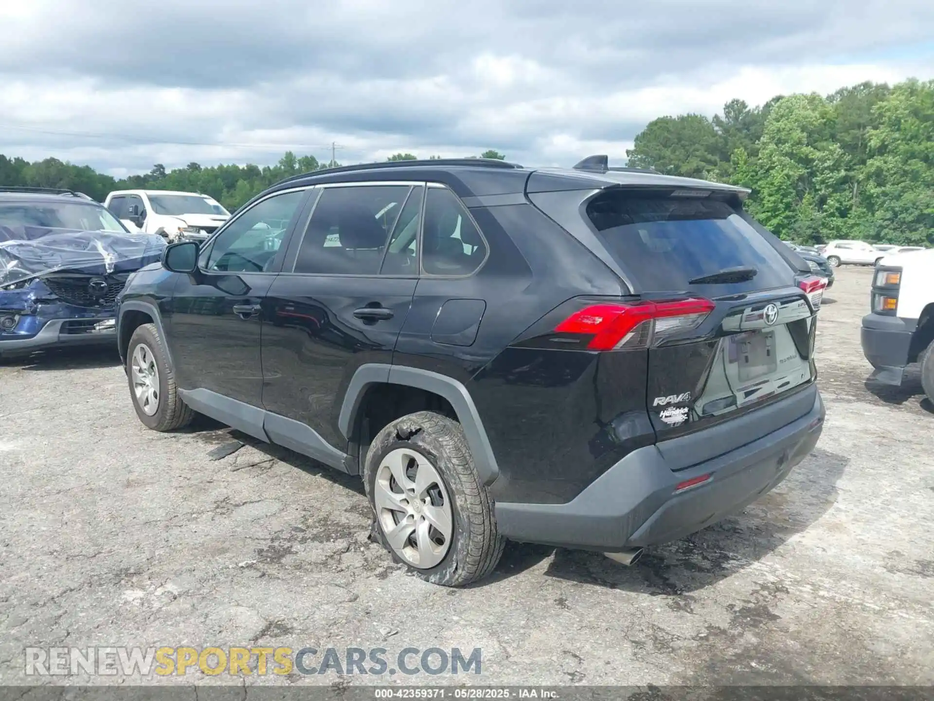 3 fotografías del automóvil dañado 2T3H1RFV1MC105561 TOYOTA RAV4 2021