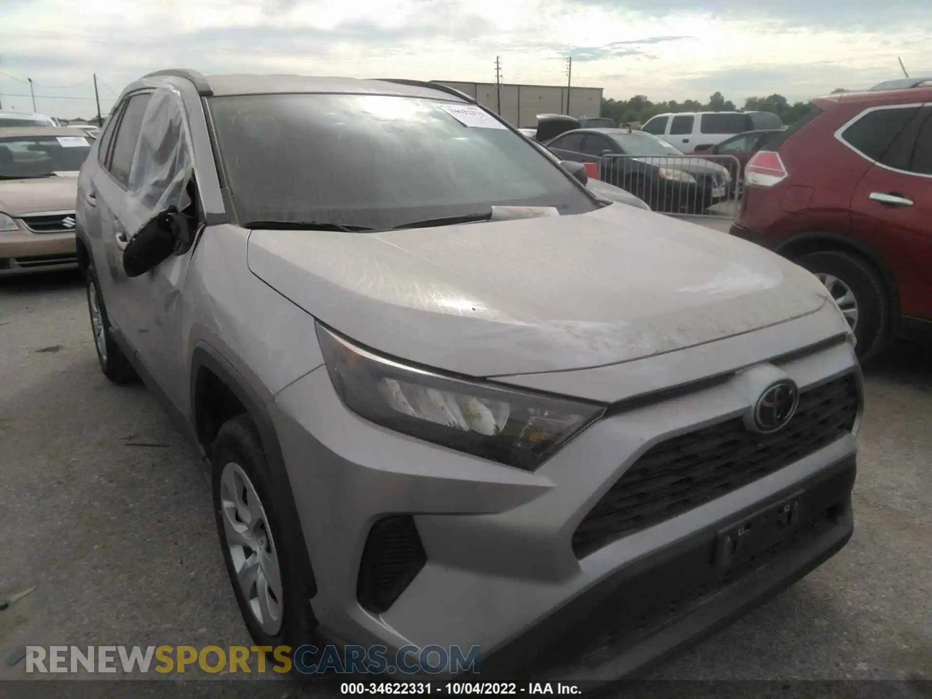 1 Photograph of a damaged car 2T3H1RFV1MC143470 TOYOTA RAV4 2021