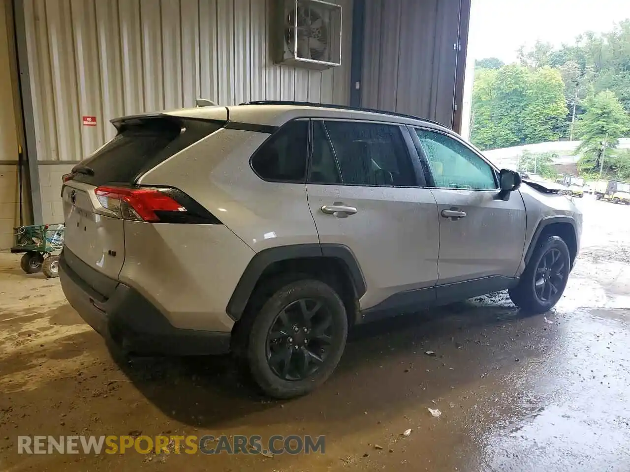 3 Photograph of a damaged car 2T3H1RFV1MC150256 TOYOTA RAV4 2021