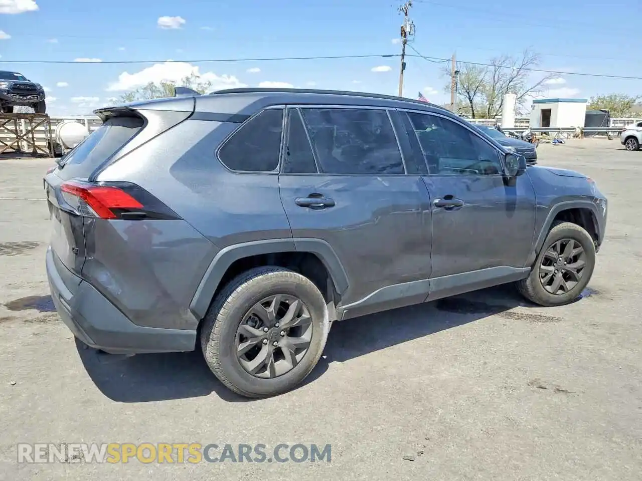 3 Photograph of a damaged car 2T3H1RFV1MC159569 TOYOTA RAV4 2021