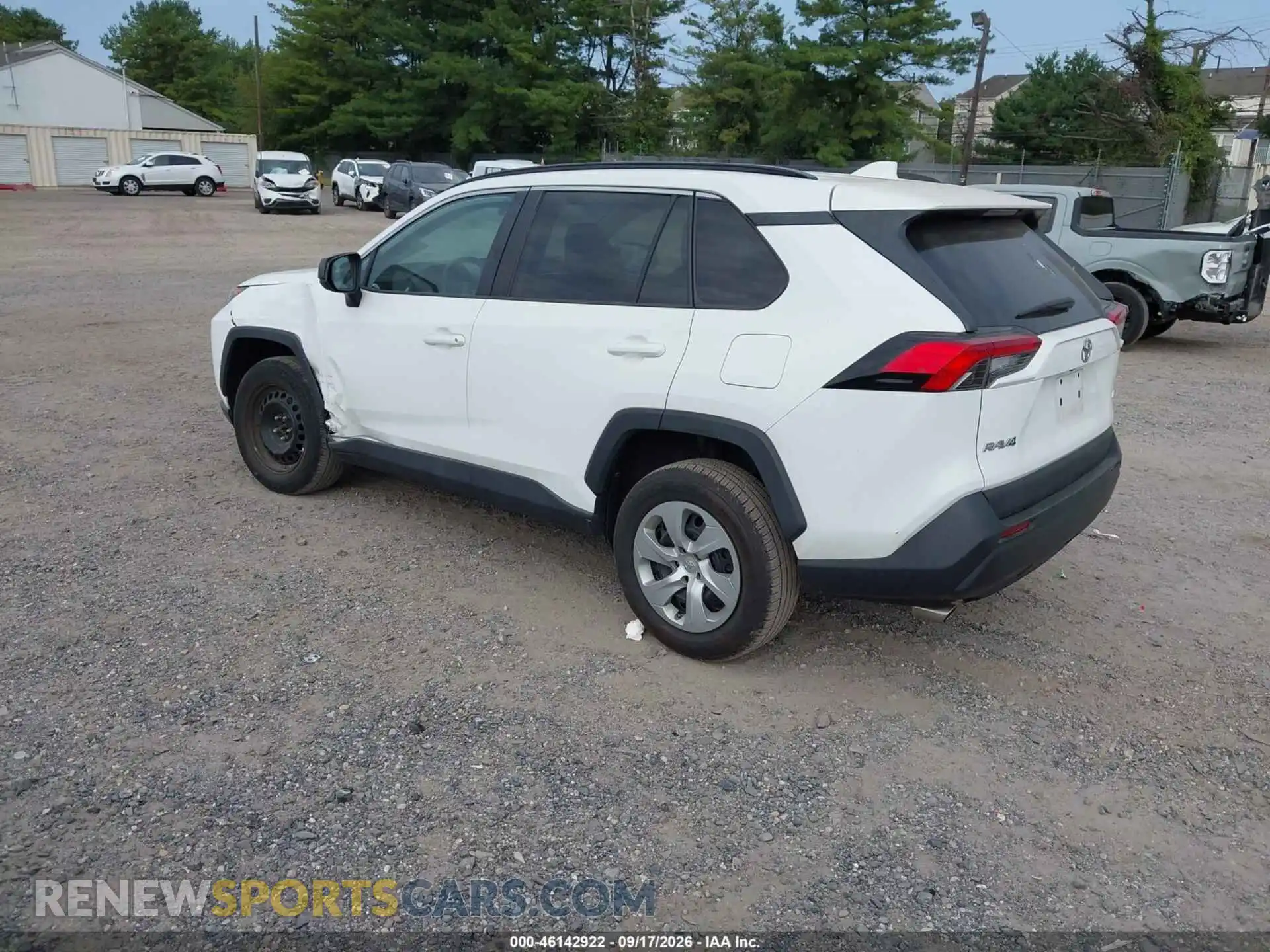3 Фотография поврежденного автомобиля 2T3H1RFV1MW111391 TOYOTA RAV4 2021