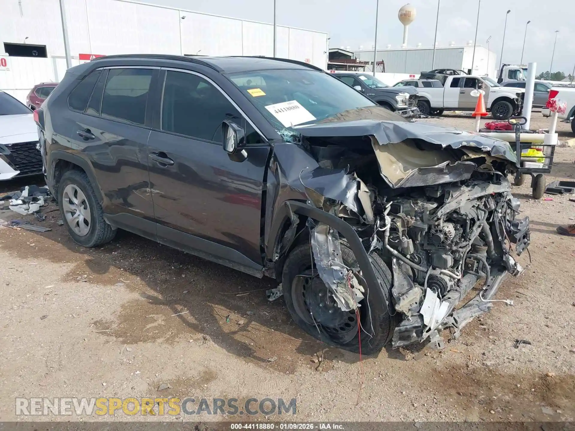1 Photograph of a damaged car 2T3H1RFV1MW125260 TOYOTA RAV4 2021