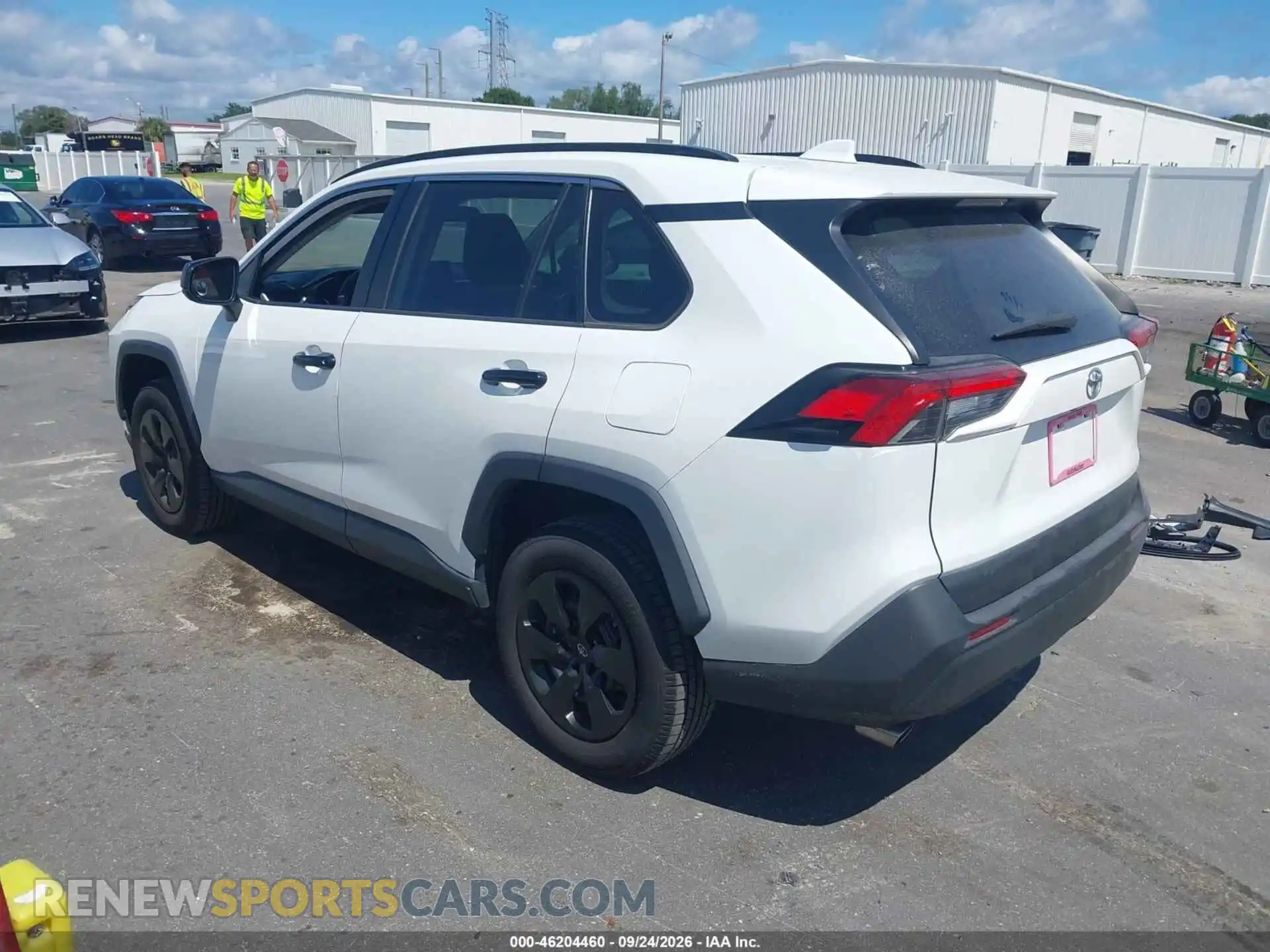 3 Фотография поврежденного автомобиля 2T3H1RFV1MW126246 TOYOTA RAV4 2021