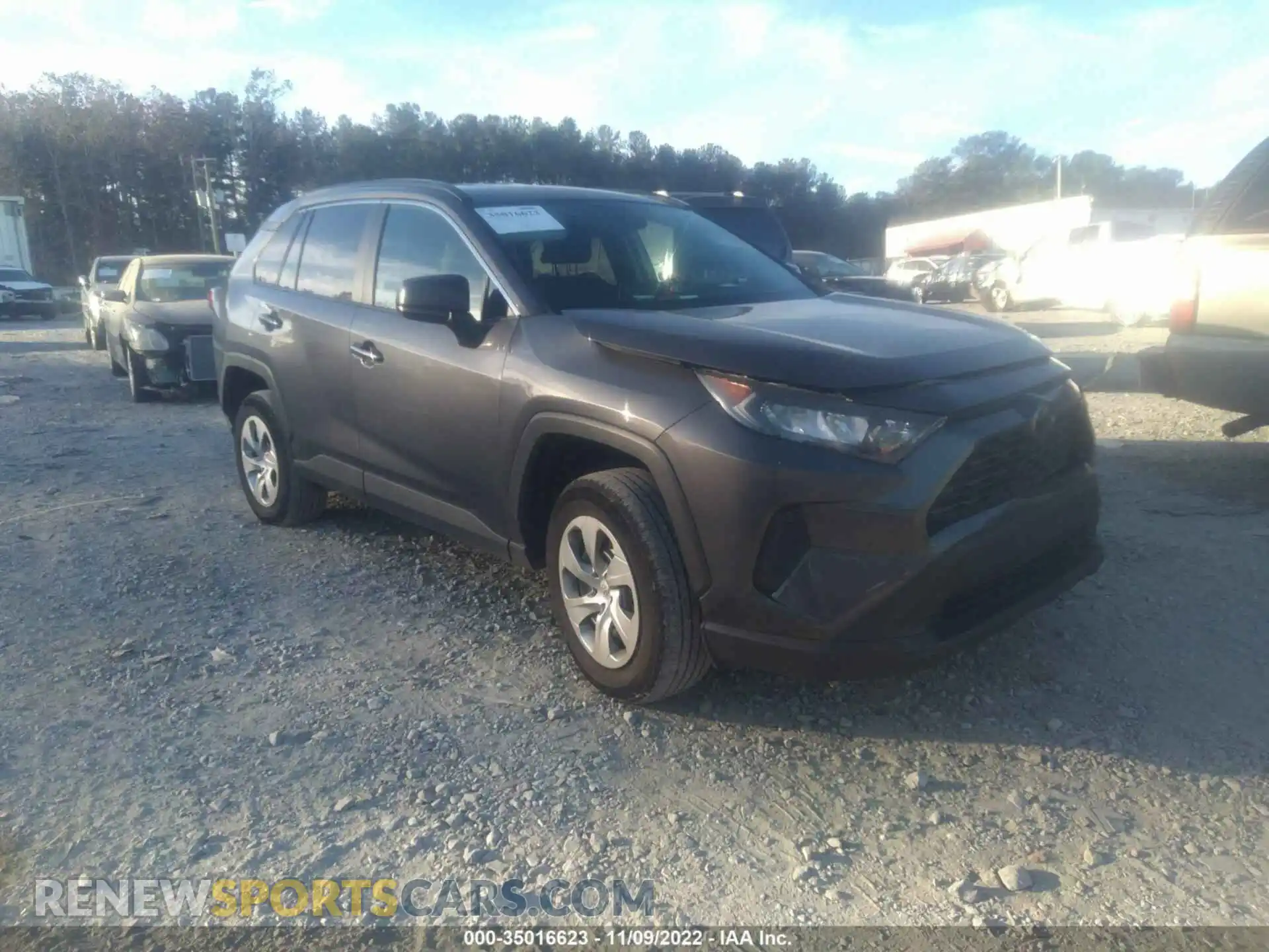 1 Фотография поврежденного автомобиля 2T3H1RFV1MW142463 TOYOTA RAV4 2021