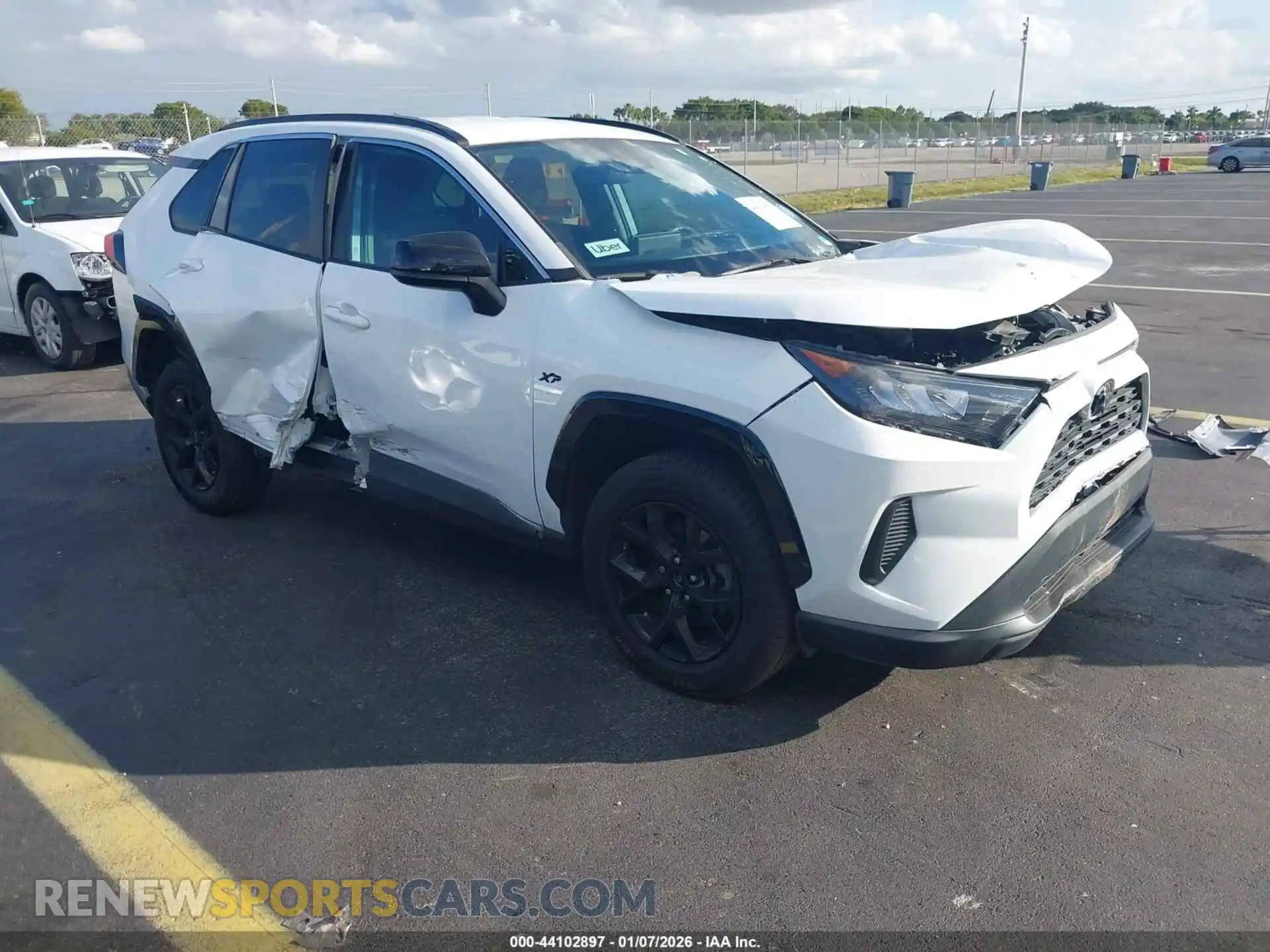 1 Photograph of a damaged car 2T3H1RFV1MW168741 TOYOTA RAV4 2021