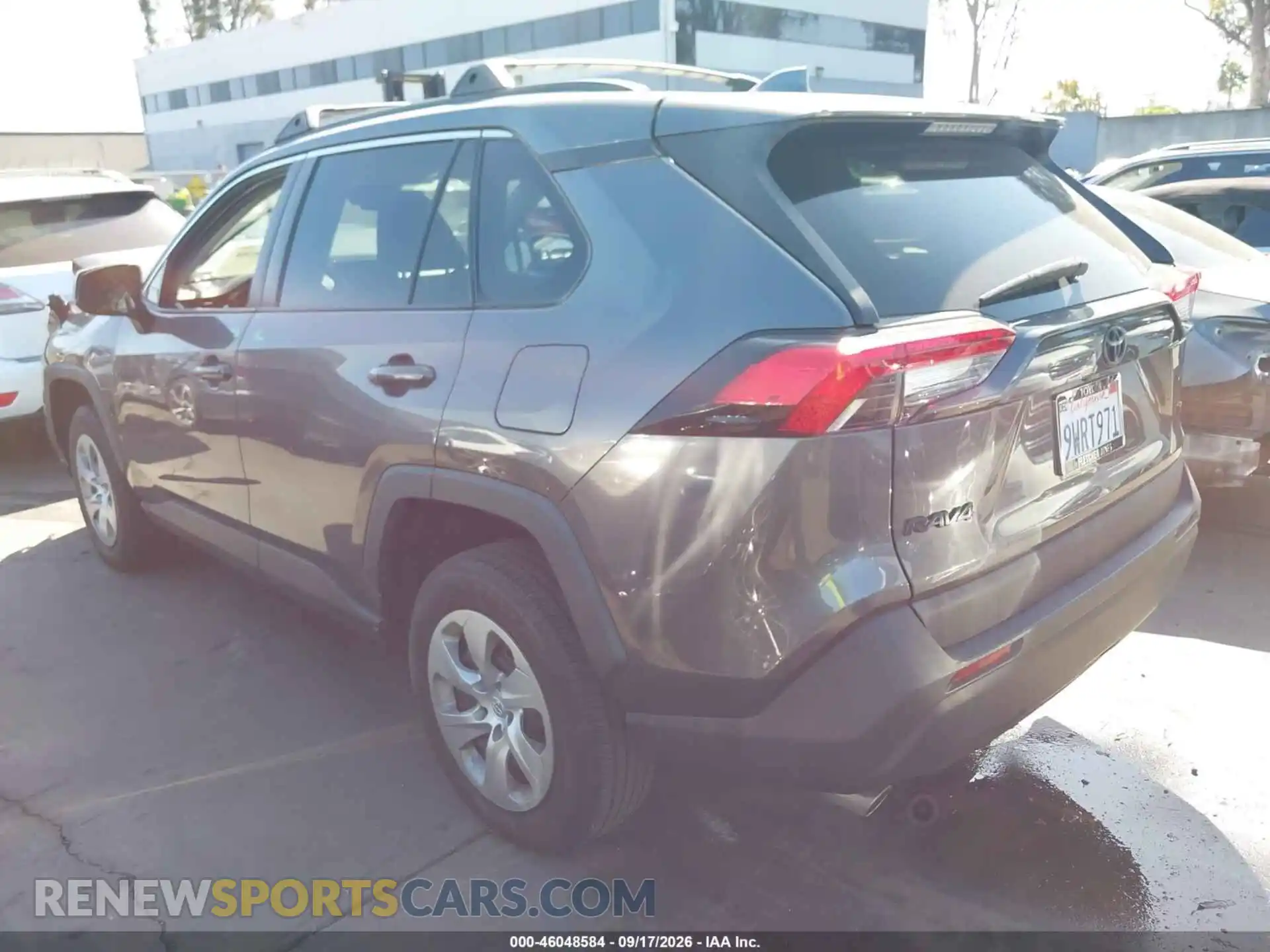 3 fotografías del automóvil dañado 2T3H1RFV2MC165199 TOYOTA RAV4 2021