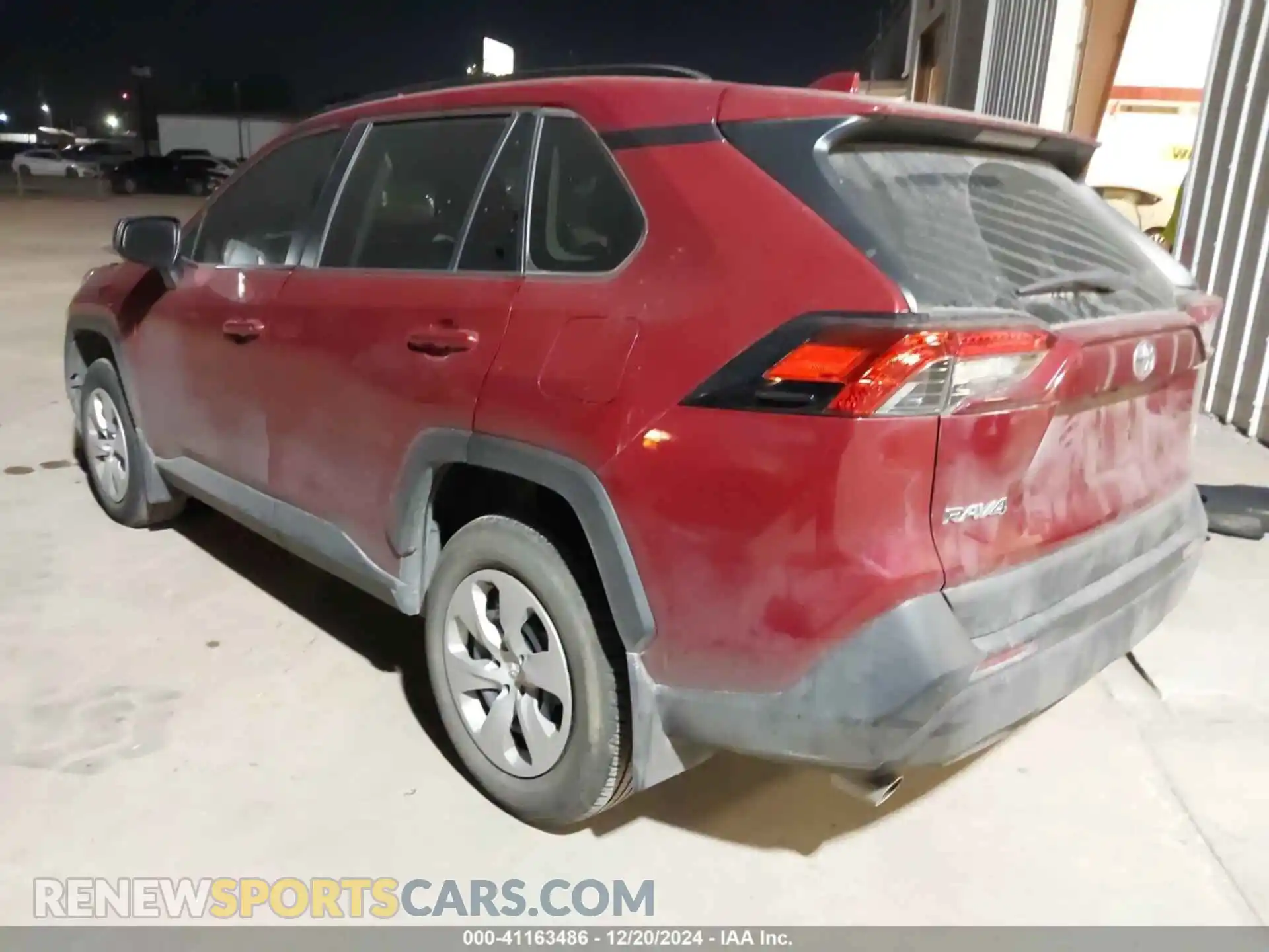 3 Photograph of a damaged car 2T3H1RFV2MW127017 TOYOTA RAV4 2021