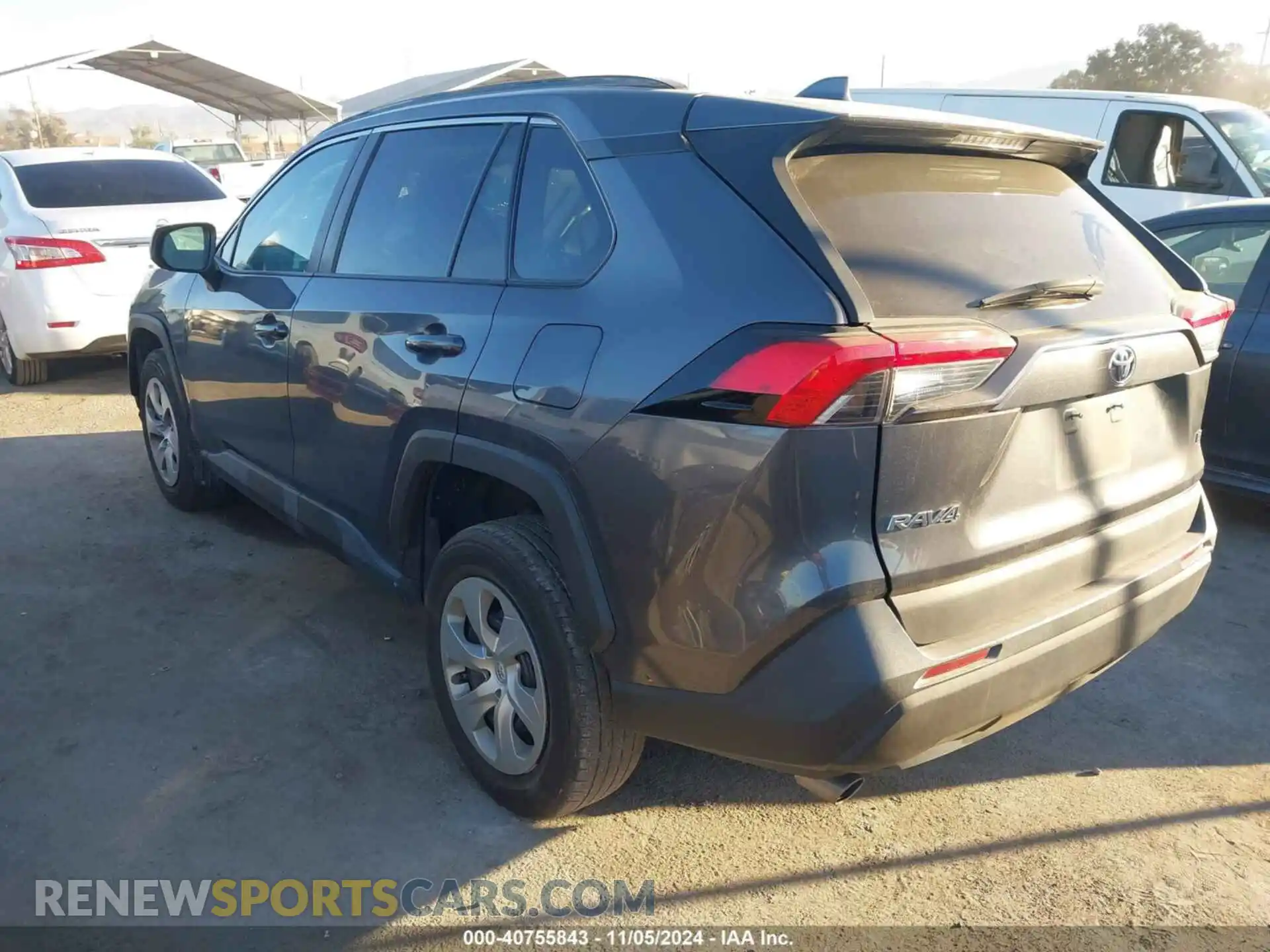 3 Photograph of a damaged car 2T3H1RFV2MW140186 TOYOTA RAV4 2021