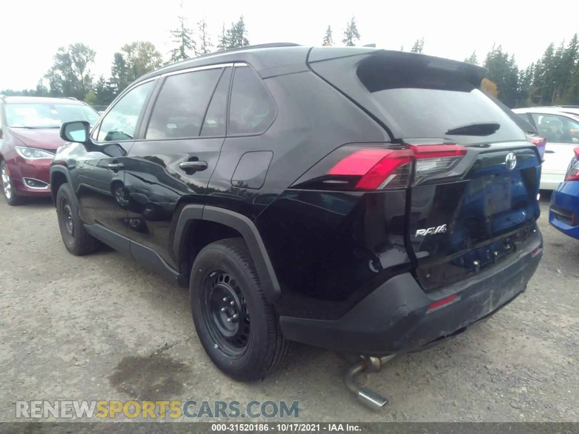 3 Photograph of a damaged car 2T3H1RFV2MW152872 TOYOTA RAV4 2021