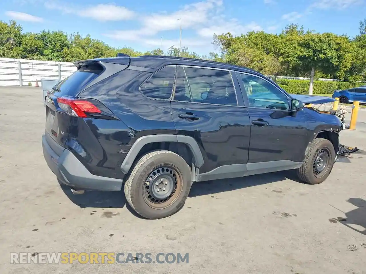 3 Photograph of a damaged car 2T3H1RFV3MC090948 TOYOTA RAV4 2021