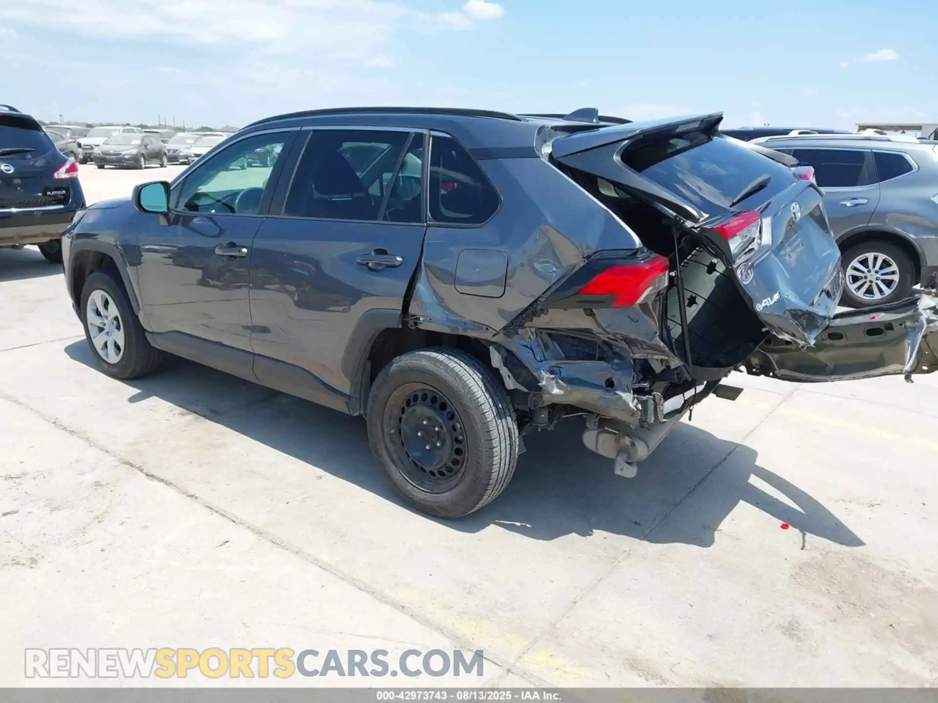 3 Photograph of a damaged car 2T3H1RFV3MC102399 TOYOTA RAV4 2021