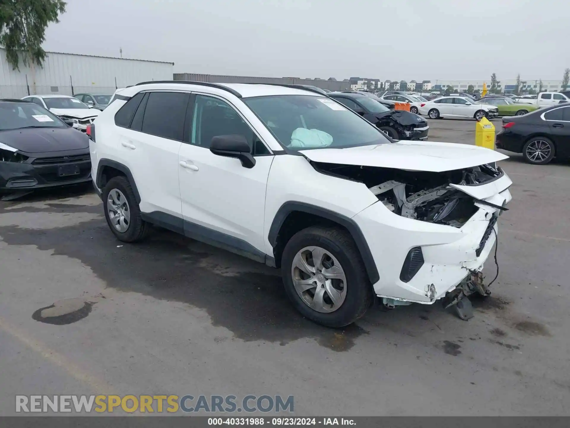 1 Photograph of a damaged car 2T3H1RFV3MC115606 TOYOTA RAV4 2021