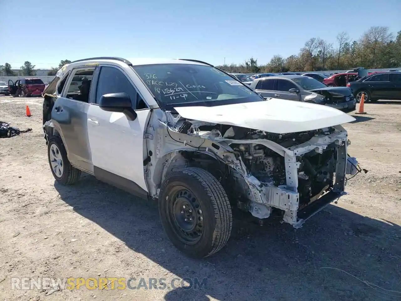 1 Photograph of a damaged car 2T3H1RFV3MC154650 TOYOTA RAV4 2021