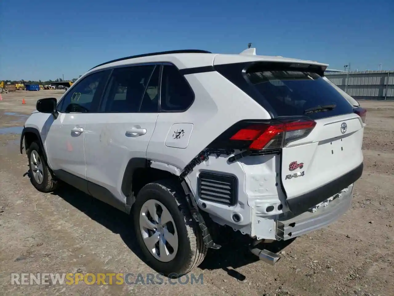 3 Photograph of a damaged car 2T3H1RFV3MC154650 TOYOTA RAV4 2021