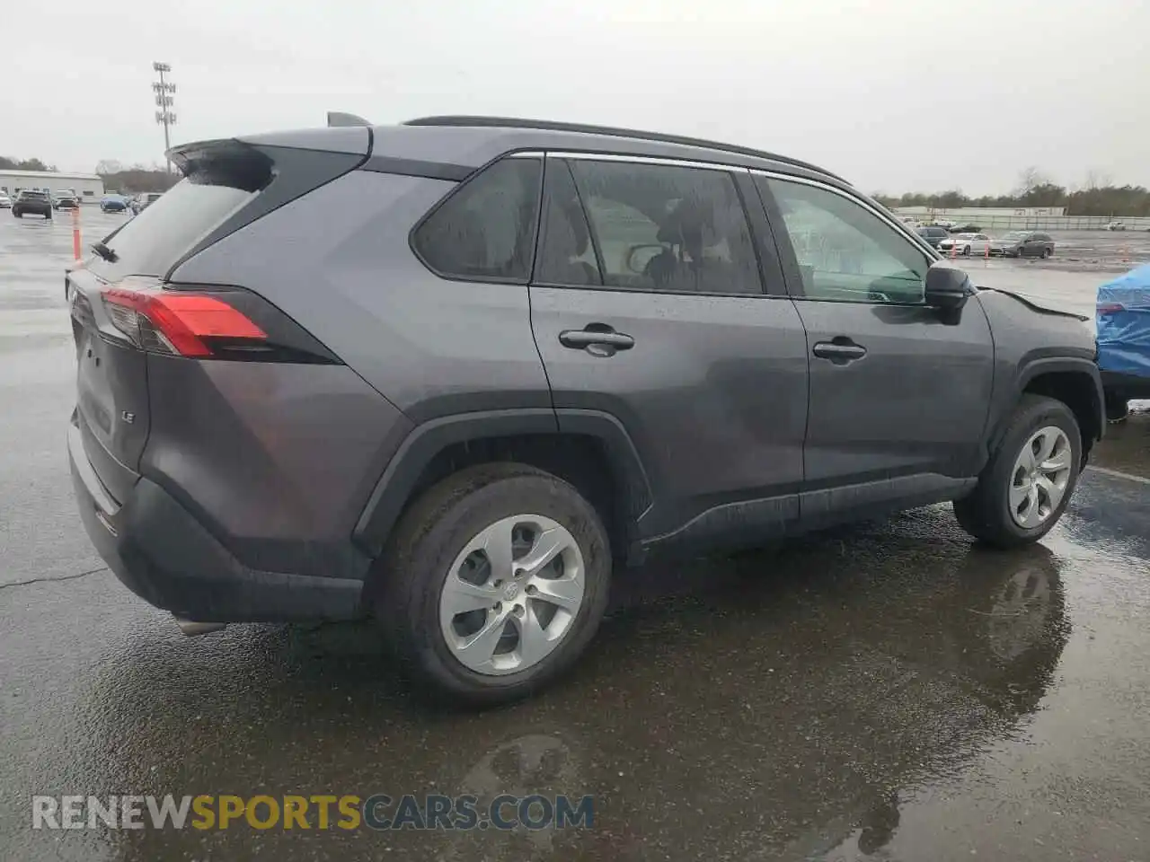 3 Photograph of a damaged car 2T3H1RFV3MC167897 TOYOTA RAV4 2021