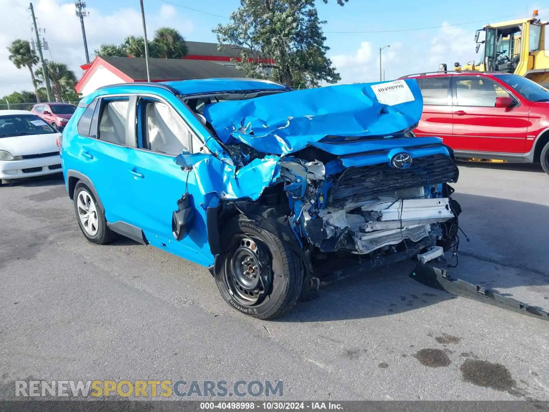 1 Photograph of a damaged car 2T3H1RFV3MW131514 TOYOTA RAV4 2021