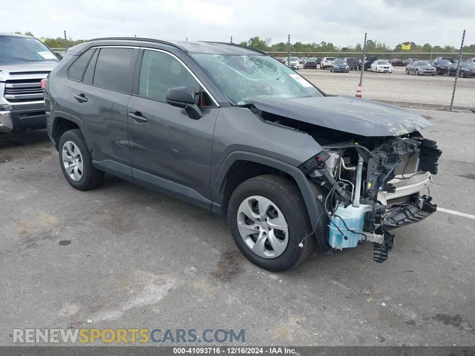 1 Photograph of a damaged car 2T3H1RFV3MW142741 TOYOTA RAV4 2021