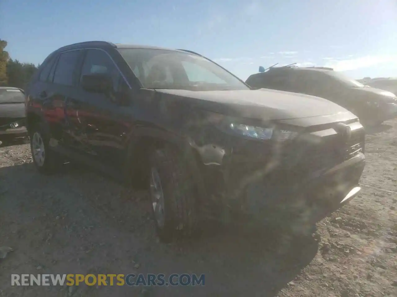 1 Photograph of a damaged car 2T3H1RFV3MW143002 TOYOTA RAV4 2021