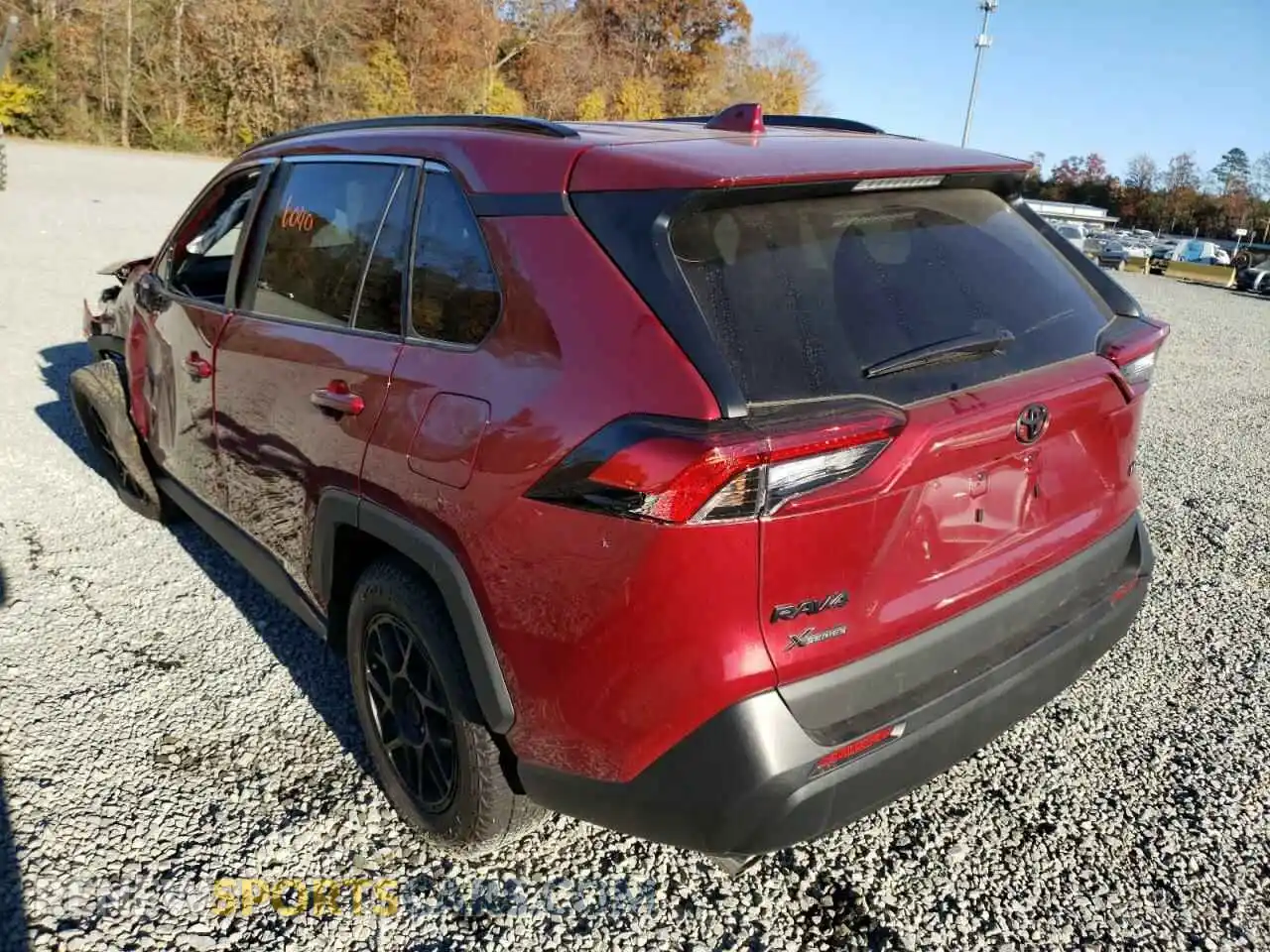 3 Фотография поврежденного автомобиля 2T3H1RFV3MW161354 TOYOTA RAV4 2021