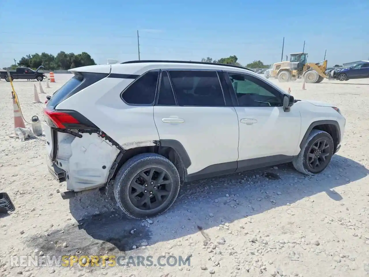 3 Photograph of a damaged car 2T3H1RFV3MW167509 TOYOTA RAV4 2021