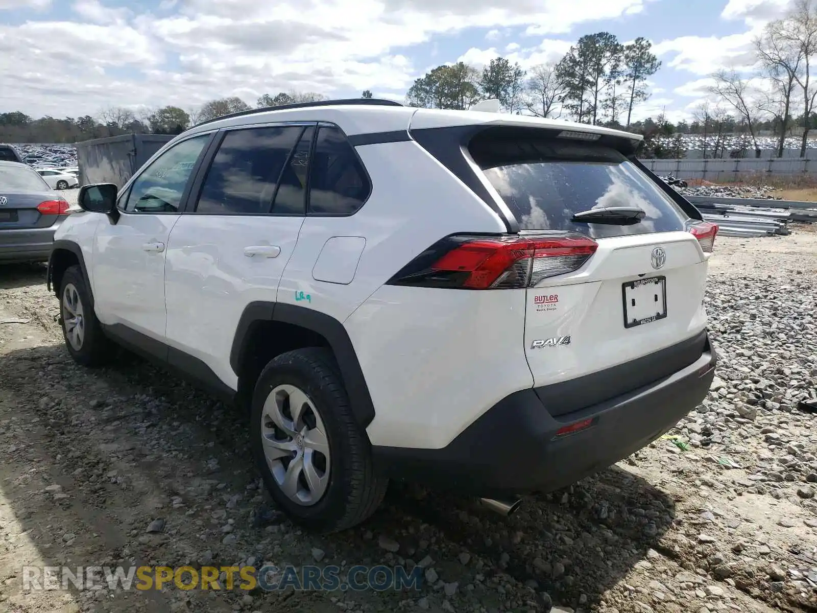 3 Photograph of a damaged car 2T3H1RFV4MC093261 TOYOTA RAV4 2021