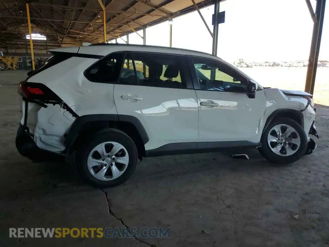 3 Photograph of a damaged car 2T3H1RFV4MC110611 TOYOTA RAV4 2021