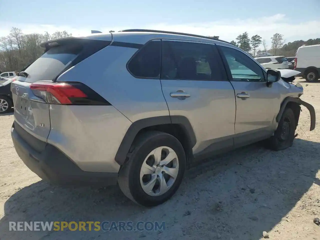 3 Photograph of a damaged car 2T3H1RFV4MC162126 TOYOTA RAV4 2021