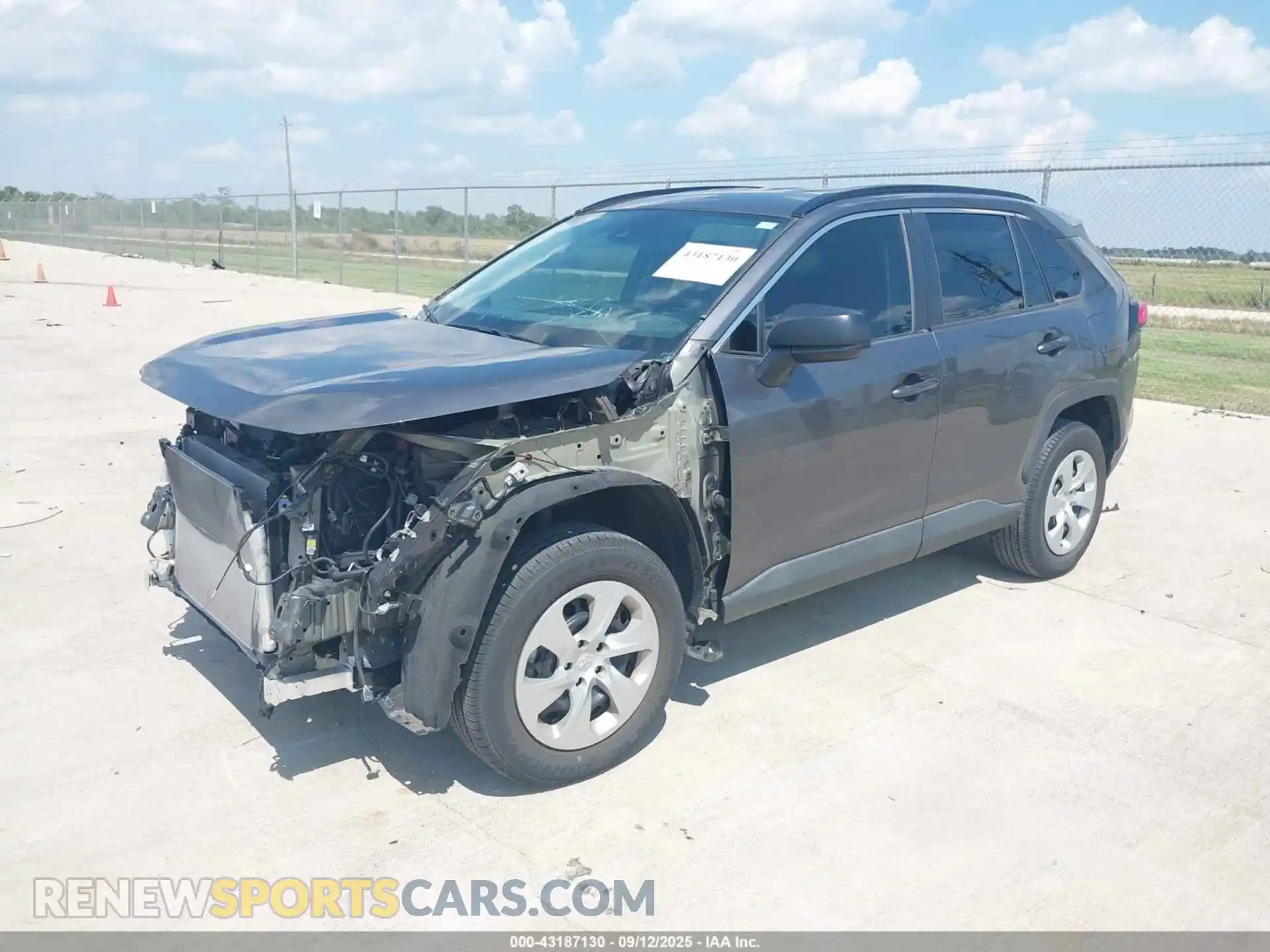 2 Photograph of a damaged car 2T3H1RFV4MC167200 TOYOTA RAV4 2021