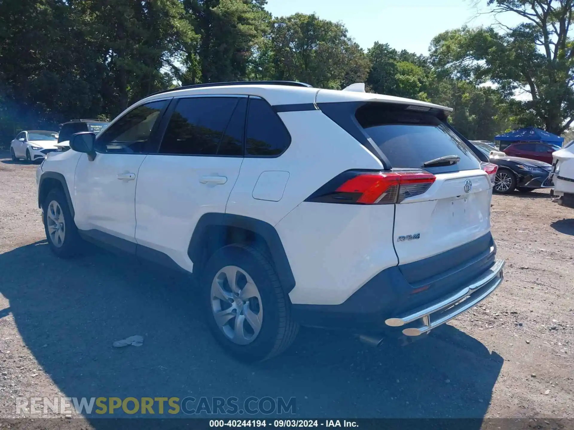 3 Photograph of a damaged car 2T3H1RFV4MW112227 TOYOTA RAV4 2021