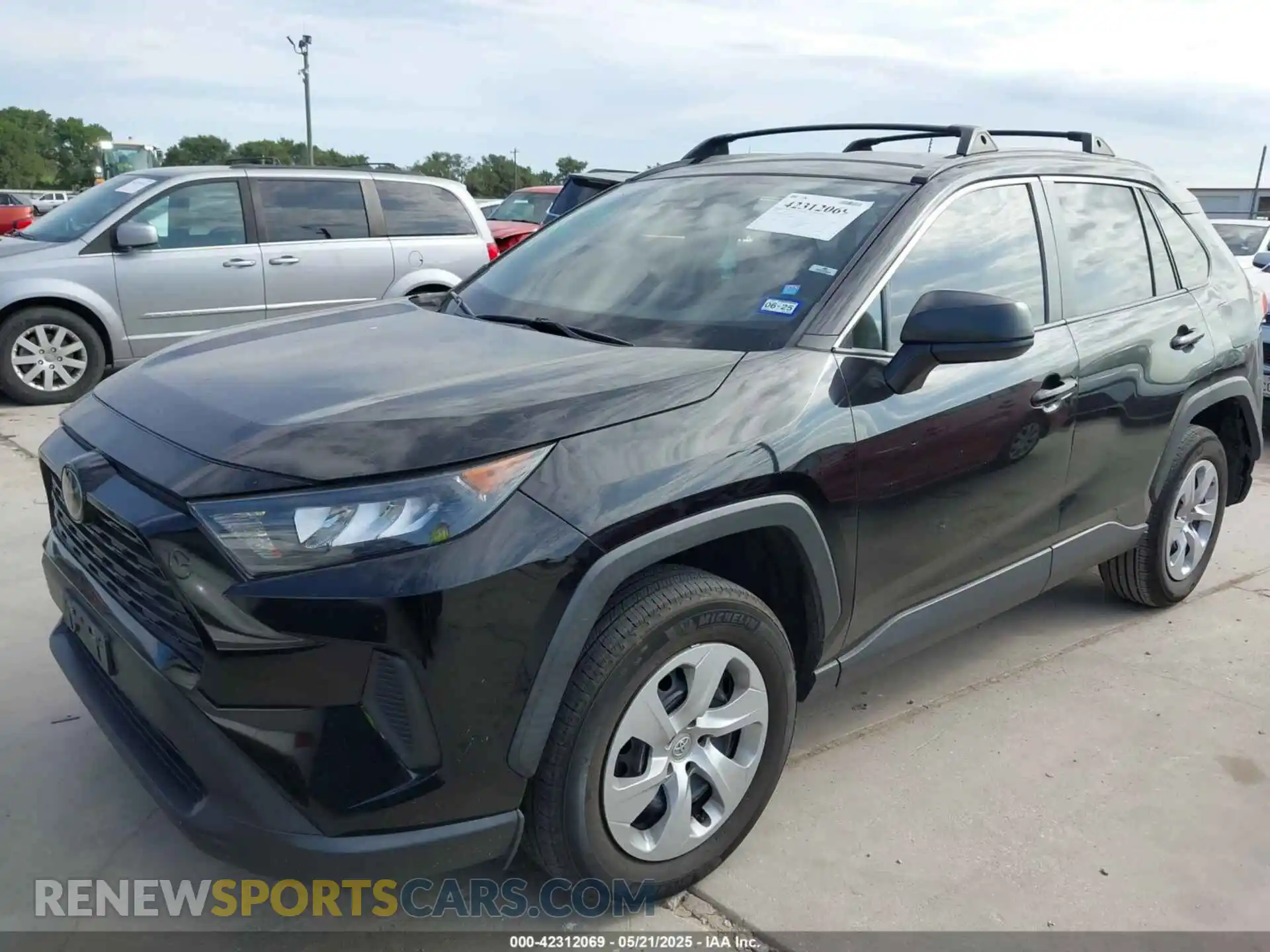 2 Фотография поврежденного автомобиля 2T3H1RFV4MW124698 TOYOTA RAV4 2021