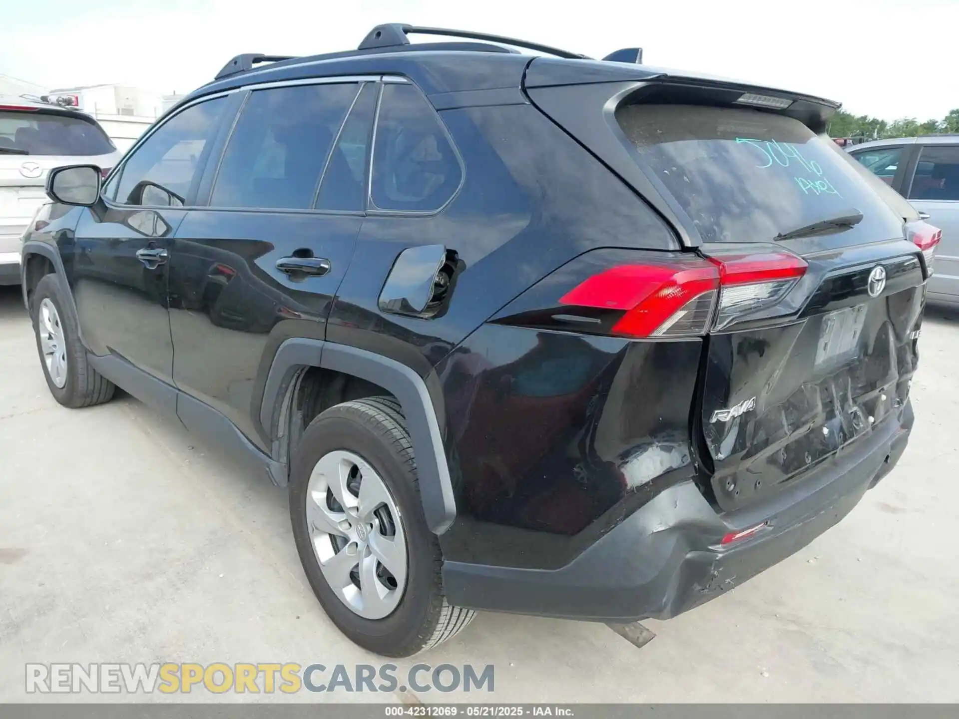 3 Фотография поврежденного автомобиля 2T3H1RFV4MW124698 TOYOTA RAV4 2021