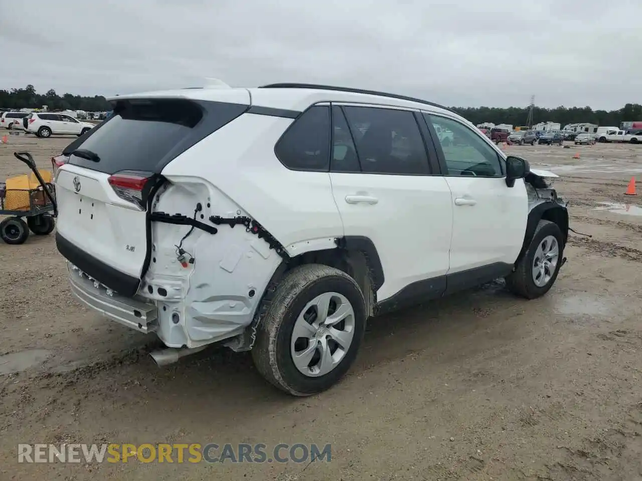 3 Photograph of a damaged car 2T3H1RFV5MC123898 TOYOTA RAV4 2021