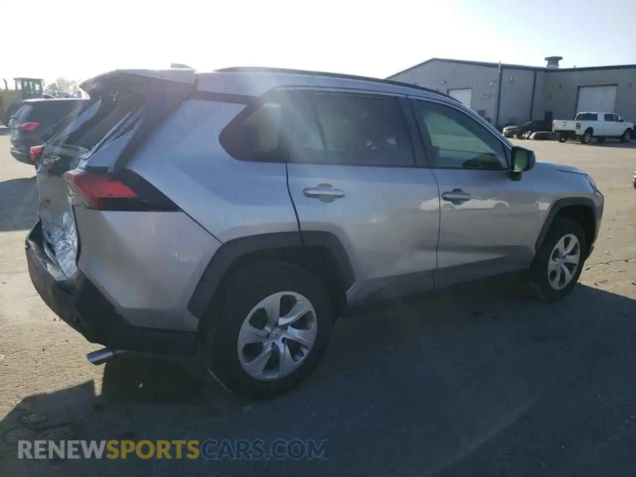3 Photograph of a damaged car 2T3H1RFV5MW127402 TOYOTA RAV4 2021