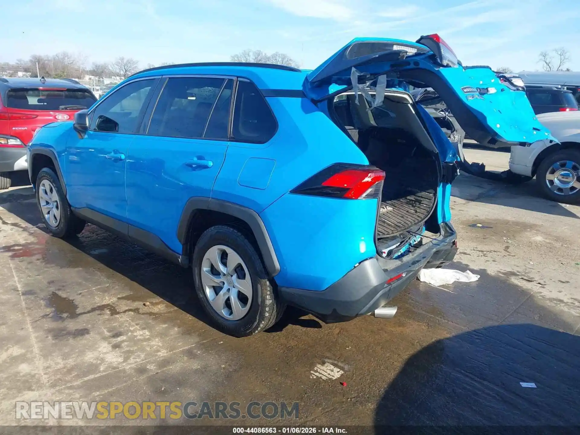 3 Photograph of a damaged car 2T3H1RFV5MW128629 TOYOTA RAV4 2021