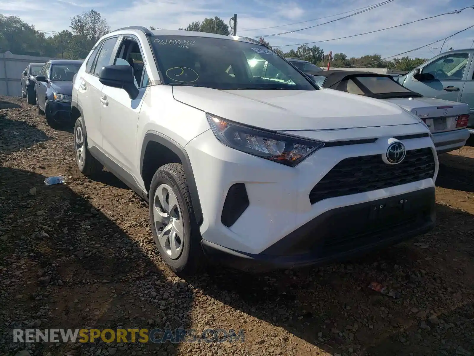 1 Photograph of a damaged car 2T3H1RFV5MW144118 TOYOTA RAV4 2021