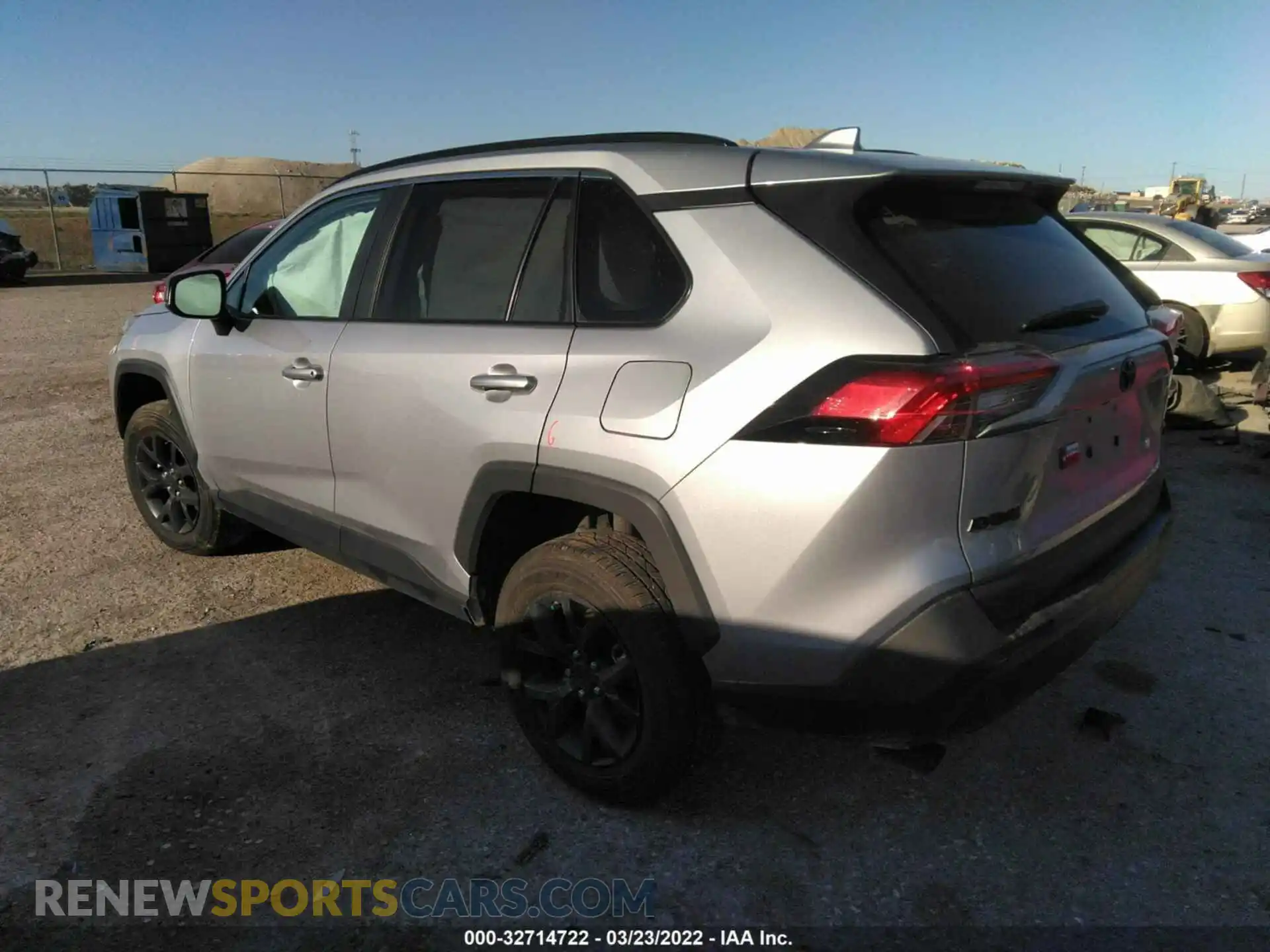3 Photograph of a damaged car 2T3H1RFV5MW181007 TOYOTA RAV4 2021