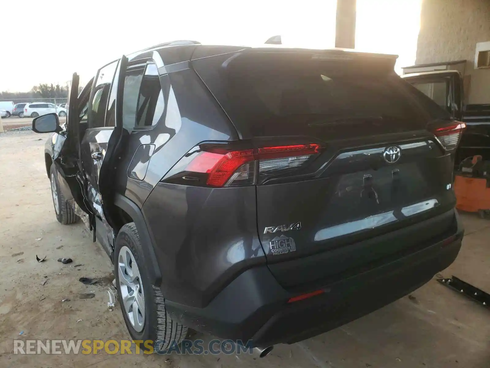 3 Photograph of a damaged car 2T3H1RFV6MC093584 TOYOTA RAV4 2021