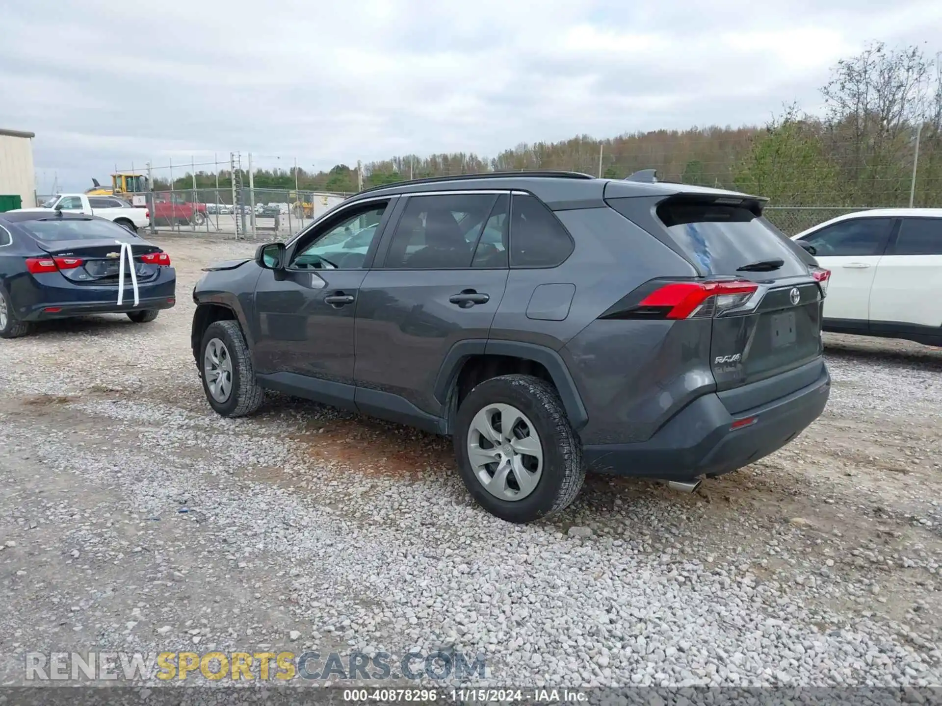 3 Photograph of a damaged car 2T3H1RFV6MC103658 TOYOTA RAV4 2021