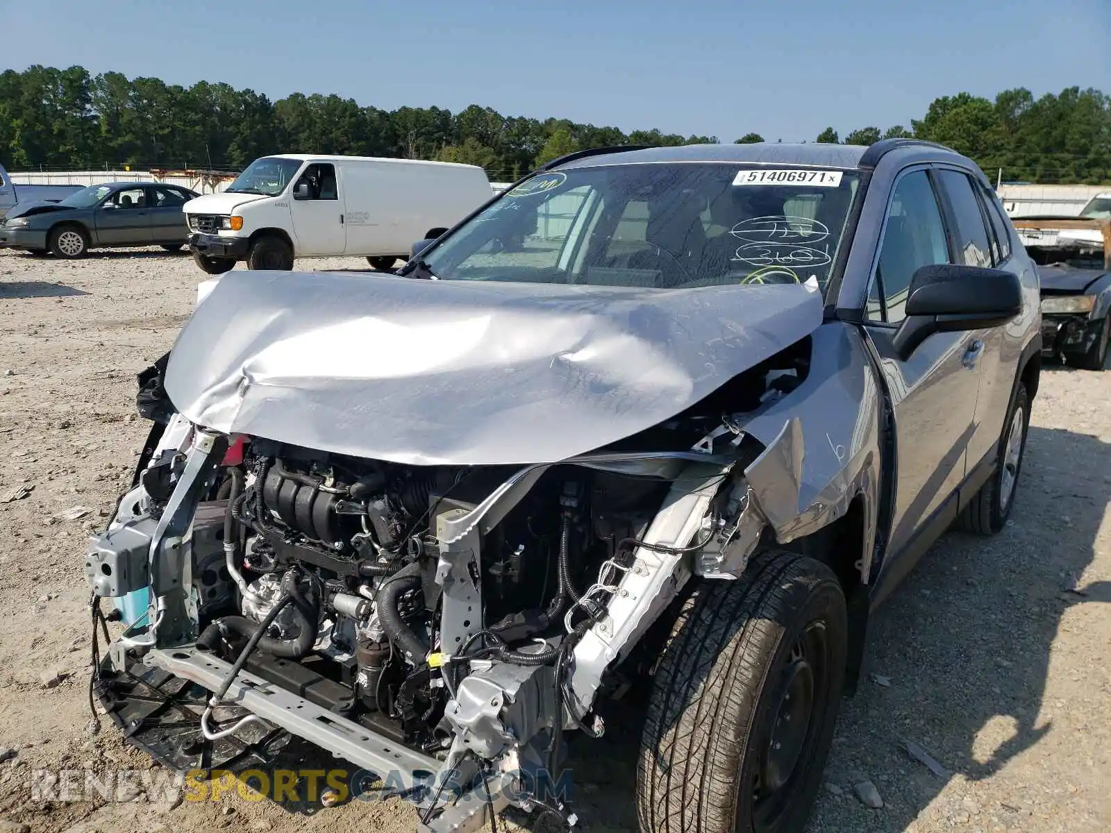 2 Photograph of a damaged car 2T3H1RFV6MC121917 TOYOTA RAV4 2021