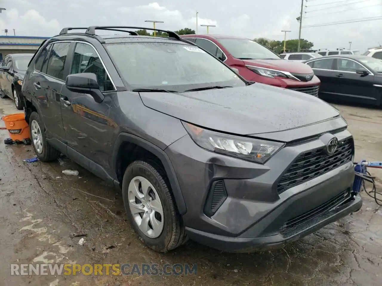 1 Photograph of a damaged car 2T3H1RFV6MC135378 TOYOTA RAV4 2021