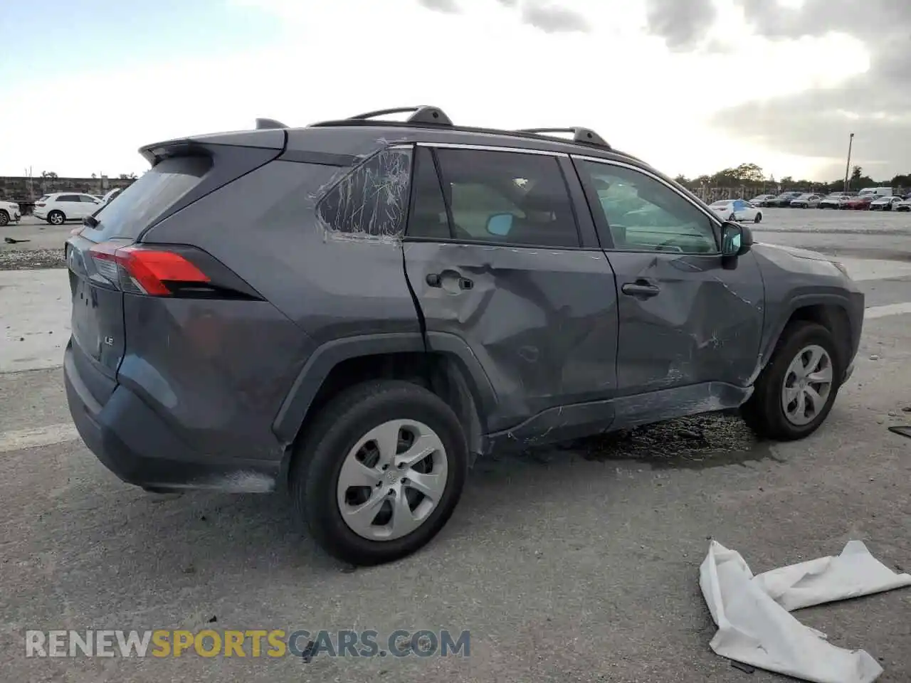 3 Photograph of a damaged car 2T3H1RFV6MC152939 TOYOTA RAV4 2021