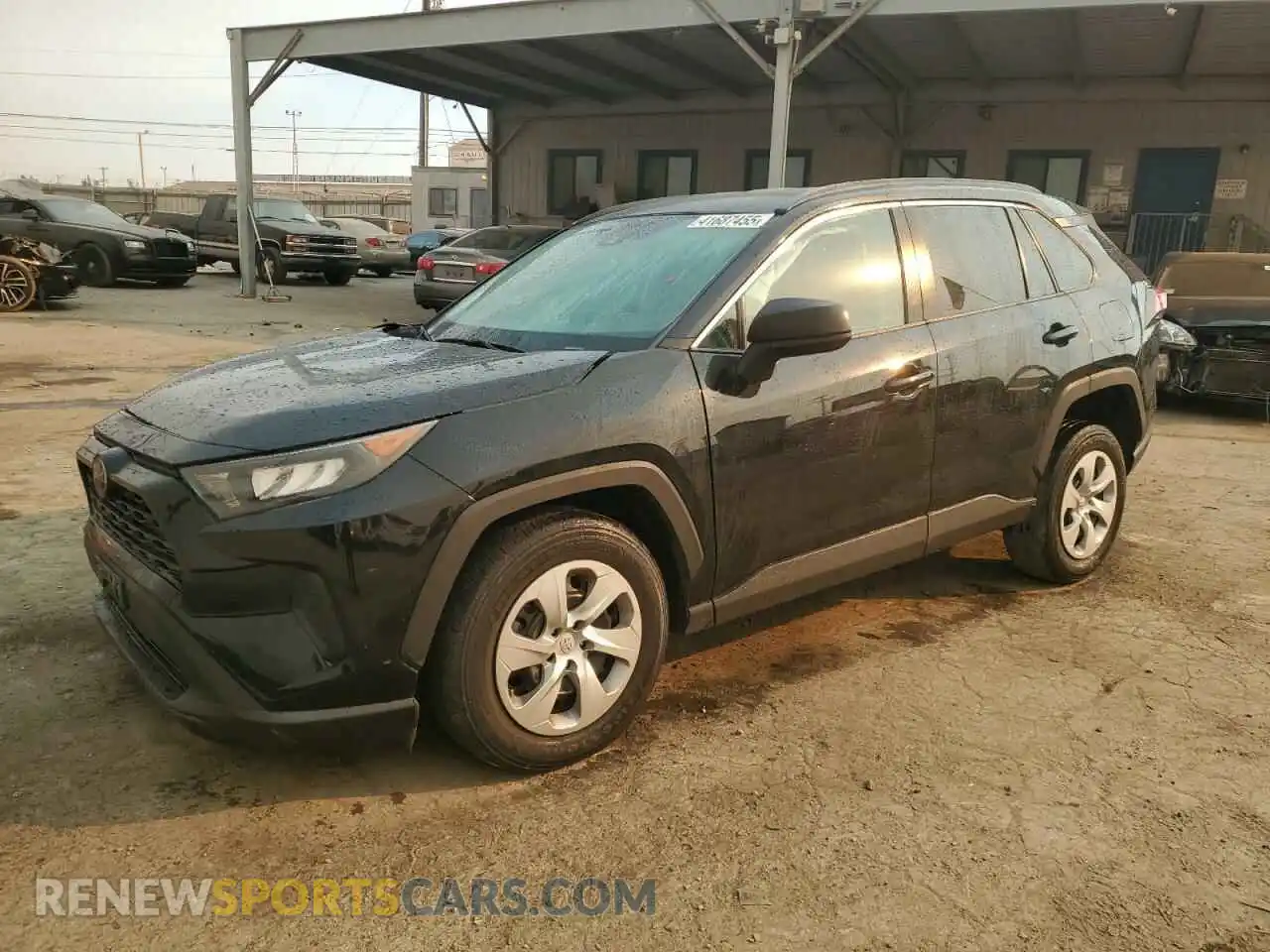 1 Photograph of a damaged car 2T3H1RFV7MC089575 TOYOTA RAV4 2021