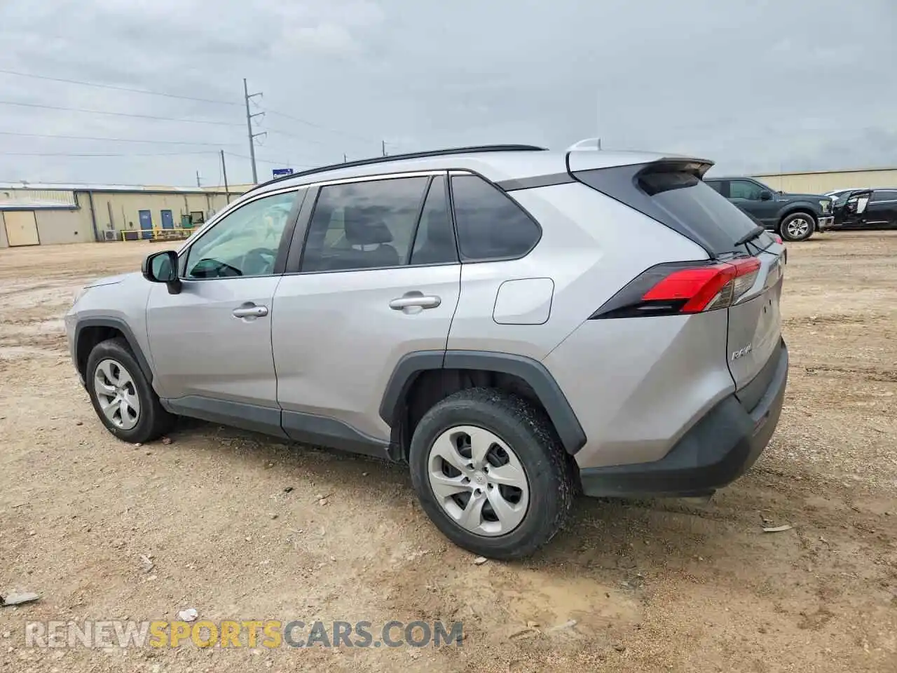 2 Photograph of a damaged car 2T3H1RFV7MC133008 TOYOTA RAV4 2021