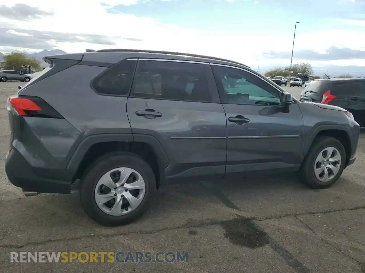 3 Photograph of a damaged car 2T3H1RFV7MC134661 TOYOTA RAV4 2021