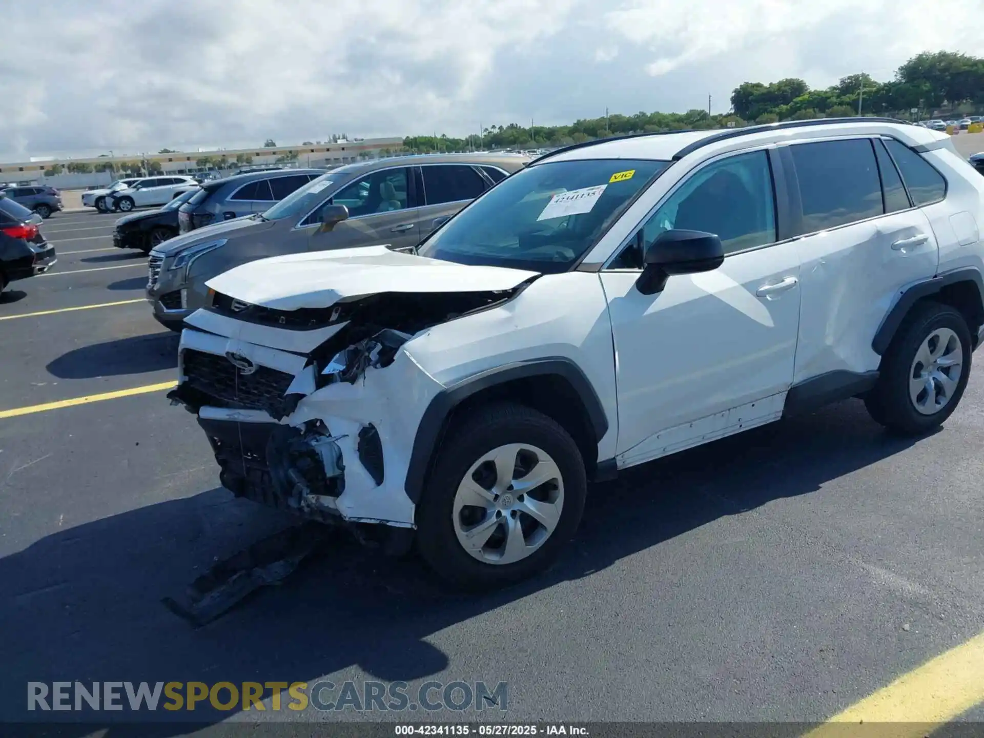 2 Photograph of a damaged car 2T3H1RFV7MC134823 TOYOTA RAV4 2021